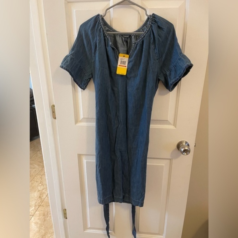 Nautica Women’s Size Small Denim Blue Embroidered Wrap Dress NWT